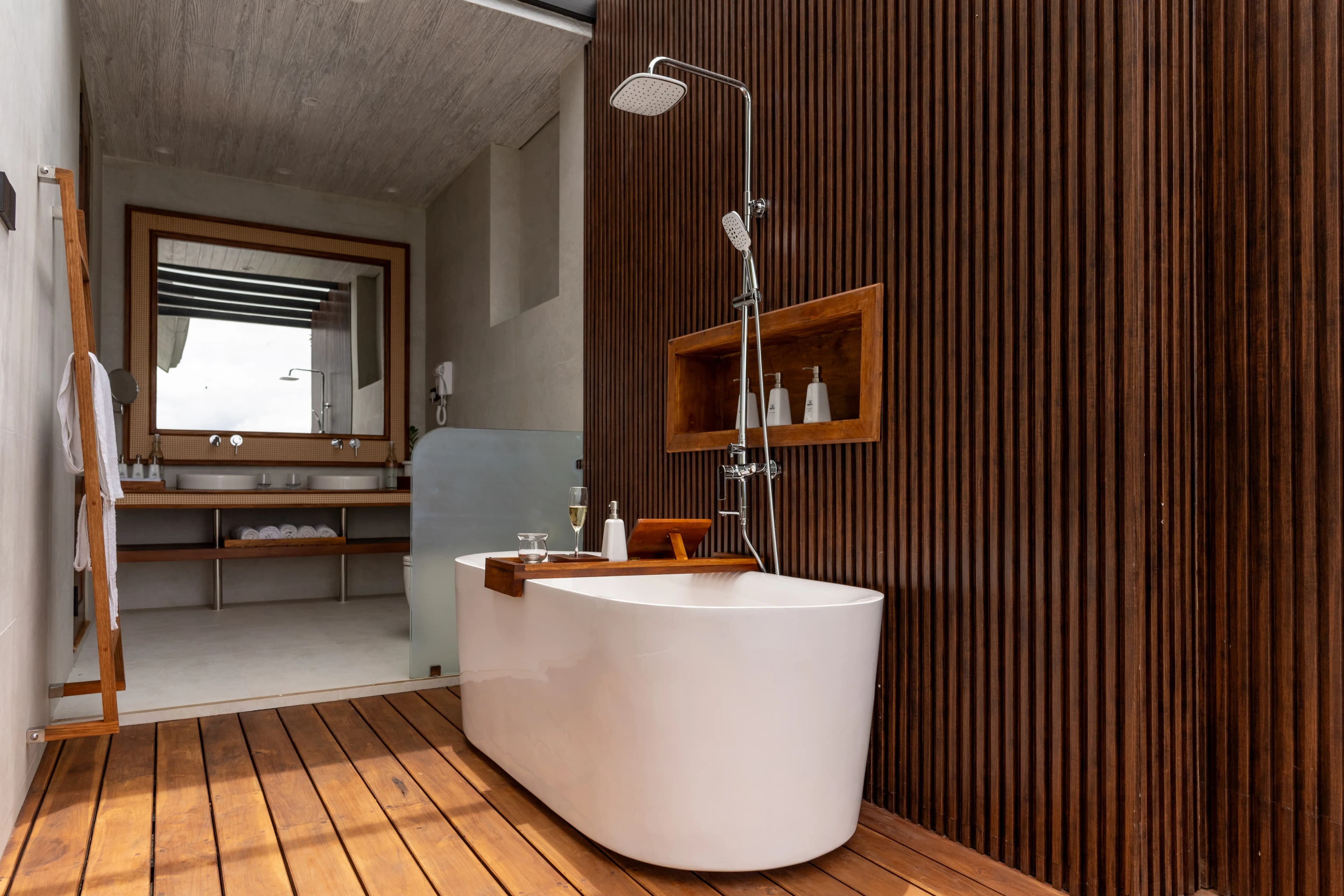 Suite view 9