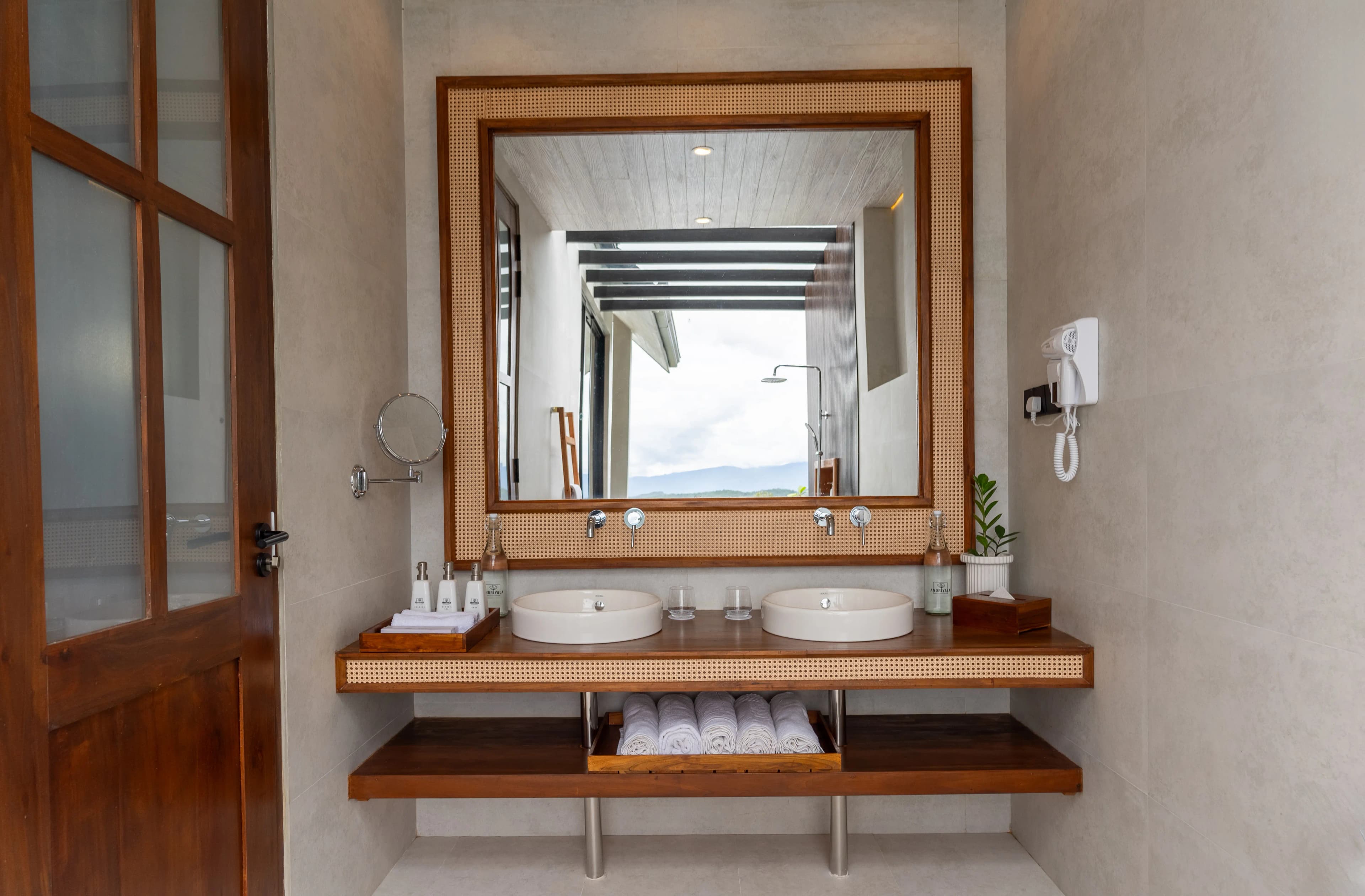 Suite view 10